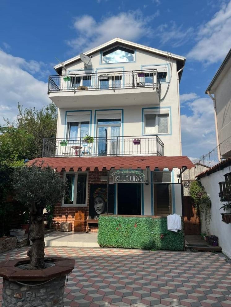 Kultura Hostel Shkoder Exterior photo
