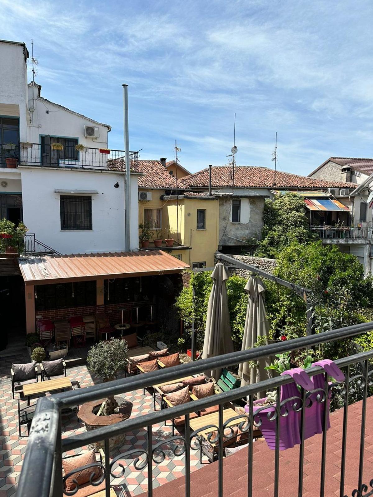 Kultura Hostel Shkoder Exterior photo